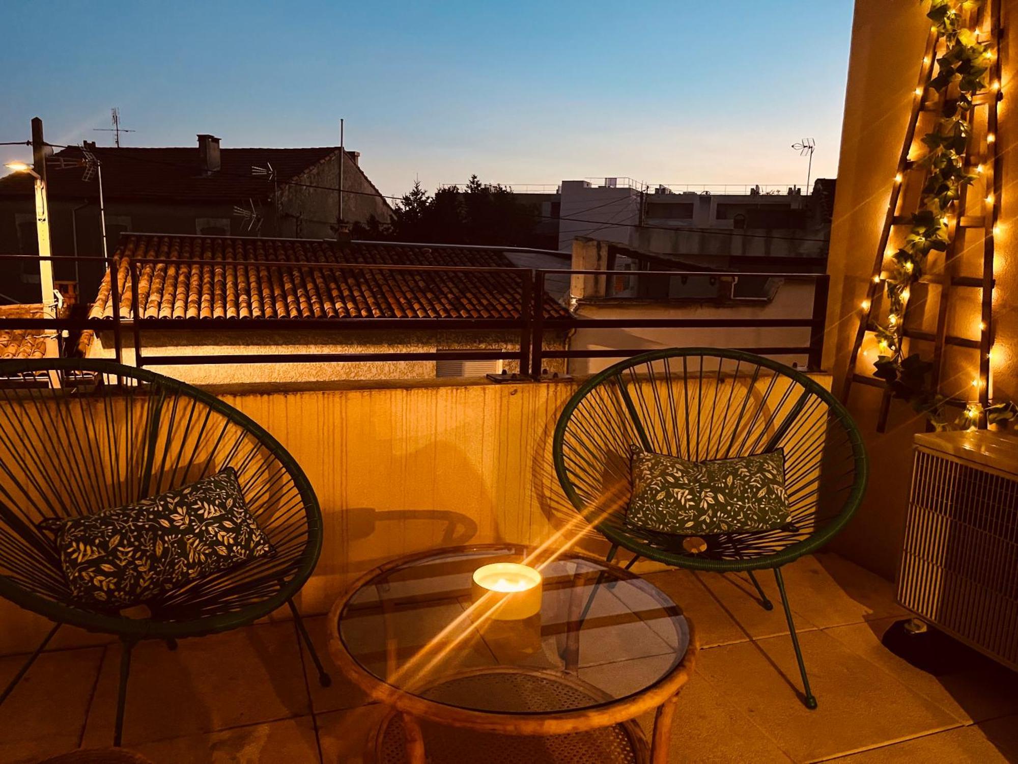 L'Amoureux De Nimes : P3 + Parking Prive Luaran gambar
